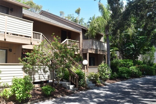Building Photo - 1687 Brookhouse Cir Unit BR221