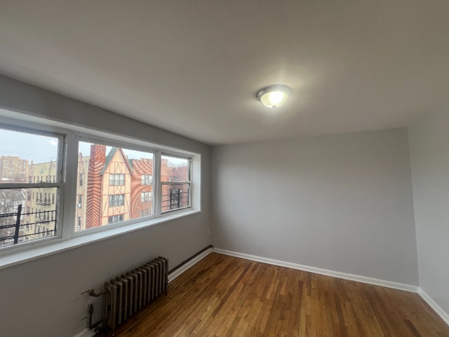 Photo - 6 Pomona Ave Unit 5E