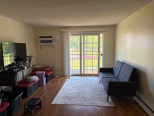 Photo - 807 White Cedar Blvd