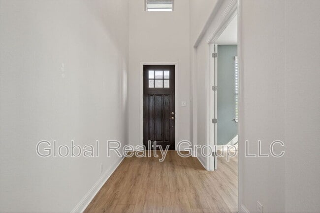 Photo - 6825 Hallie Lp