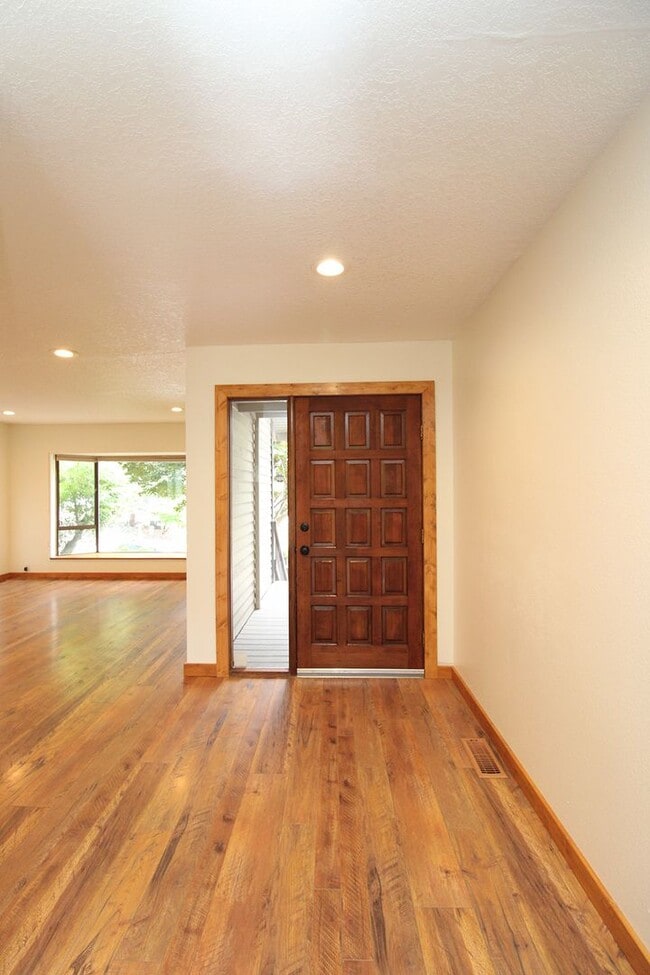 Photo - 12047 SE 115th Ave
