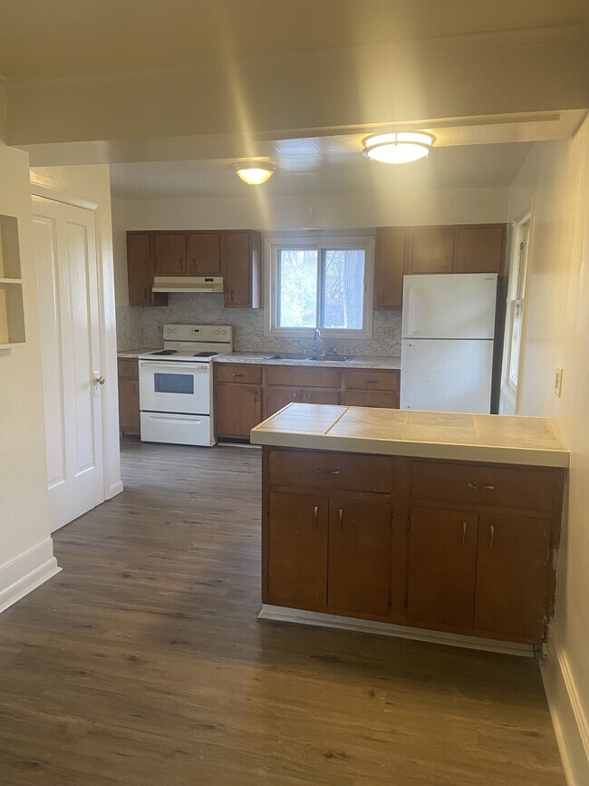 Photo - 1516 E Ganson St Unit 3 (upper)