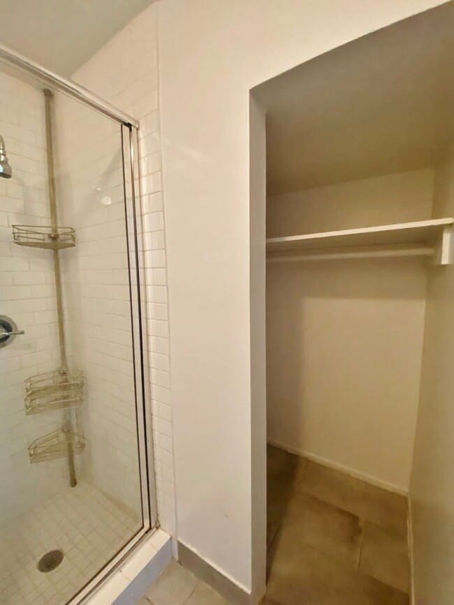 Photo - 1114 N Poinsettia Pl