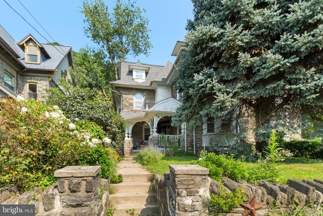 Building Photo - 133 E Mt Airy Ave