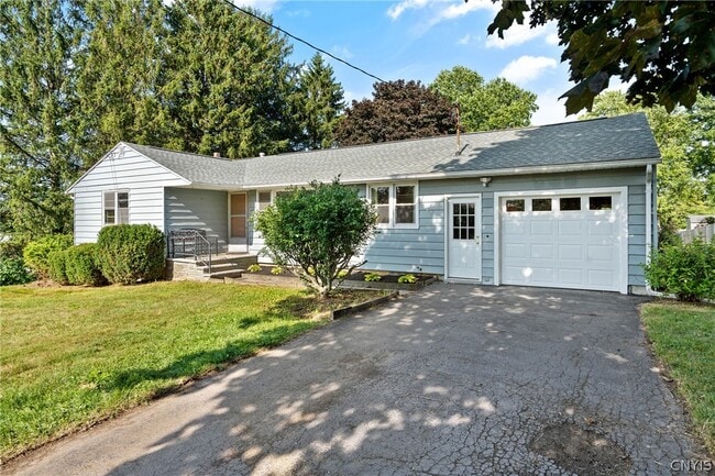 Photo - 107 Overlook Dr