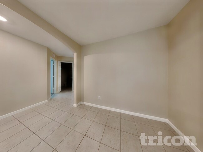 Photo - 832 Painted Bison Dr