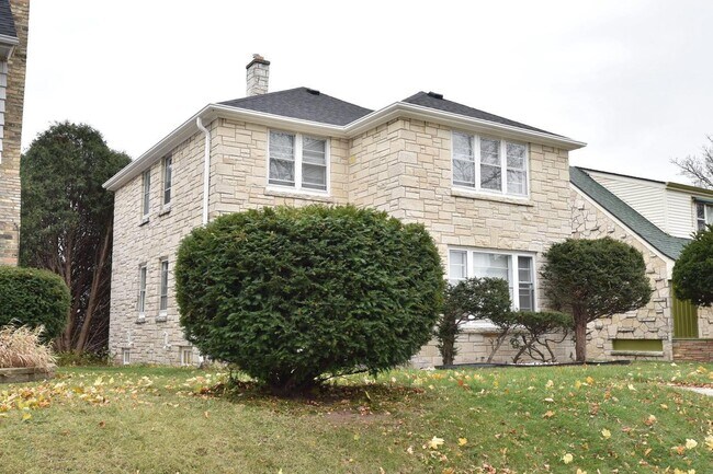 Photo - 3806 N 52nd St House