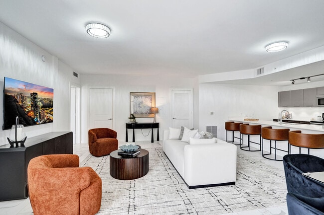 101 Via Mizner