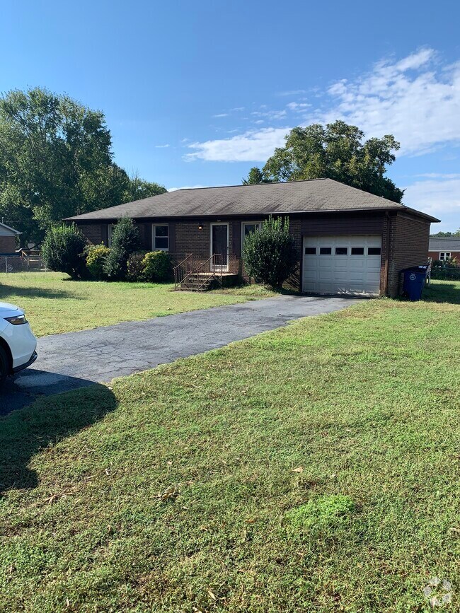 Stallings Park Rentals Matthews NC