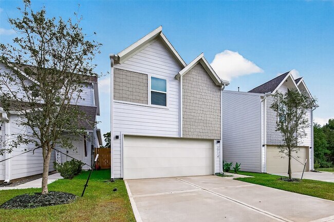 2714 Discovery Trails Ct