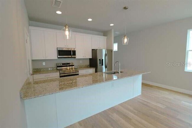 Photo - 3904 W Everett Ave