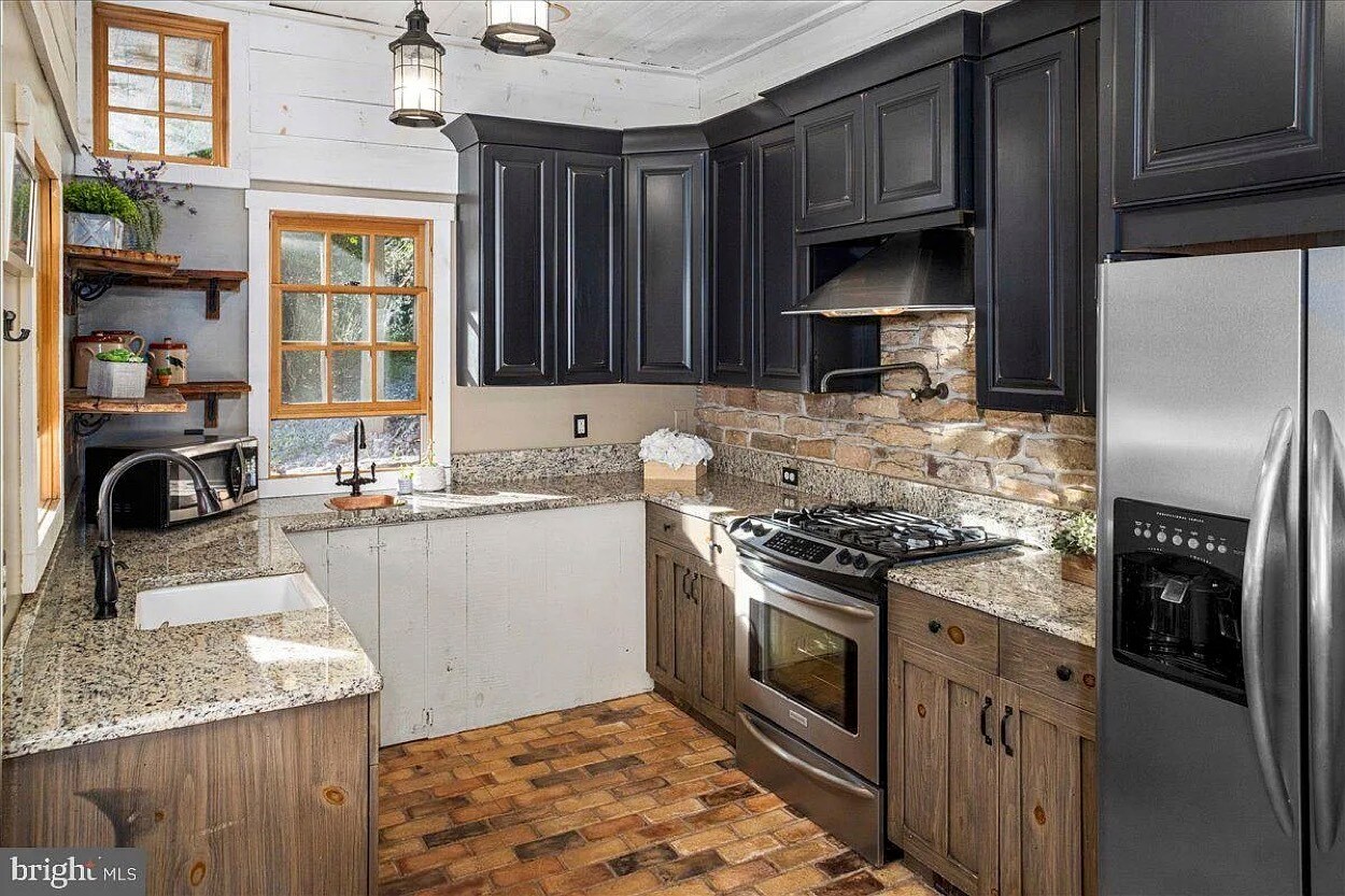 Photo - 2204 Daniel Bray Hwy