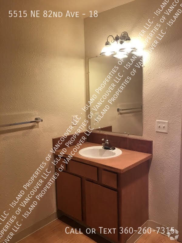 Building Photo - 5515 NE 82nd Ave Unit 18 Rental