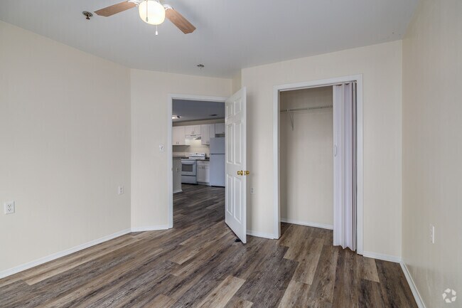 2BR, 1BA - 860SF - Second Bedroom