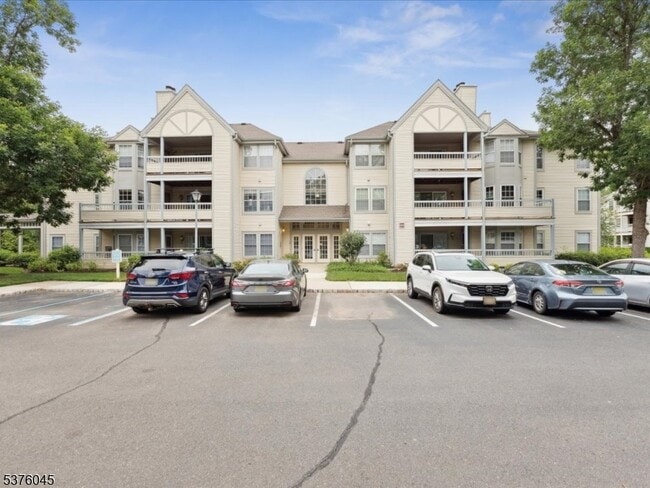 Building Photo - 204 Salem Ct Unit 3 Rental