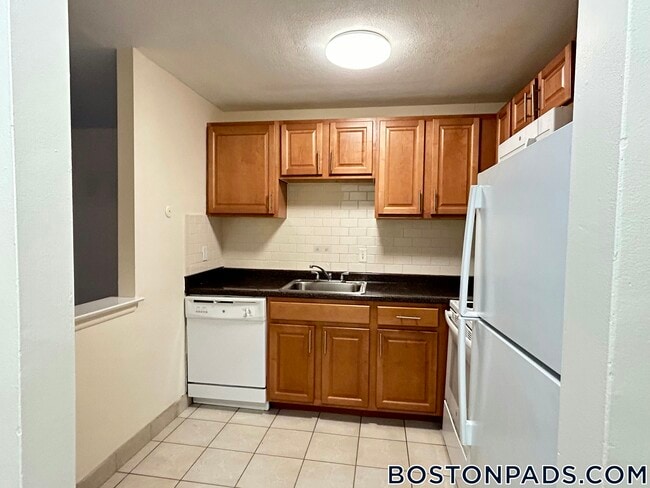 Photo - 245 Main St Unit 16