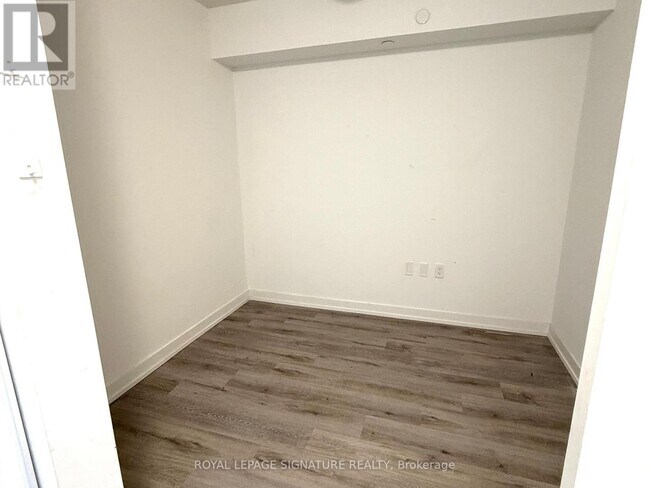 Photo - 556 Marlee Ave Unit 321