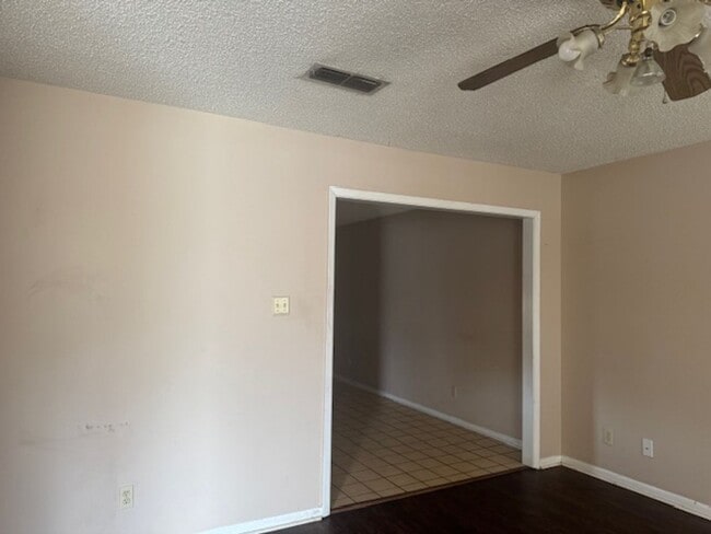 Photo - 4108 Bill Owens Pkwy Unit a