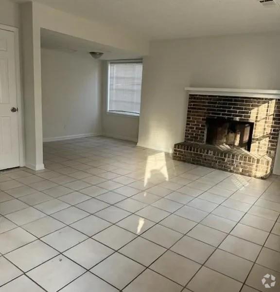 Building Photo - 1436 Forest Villa Dr NW Rental