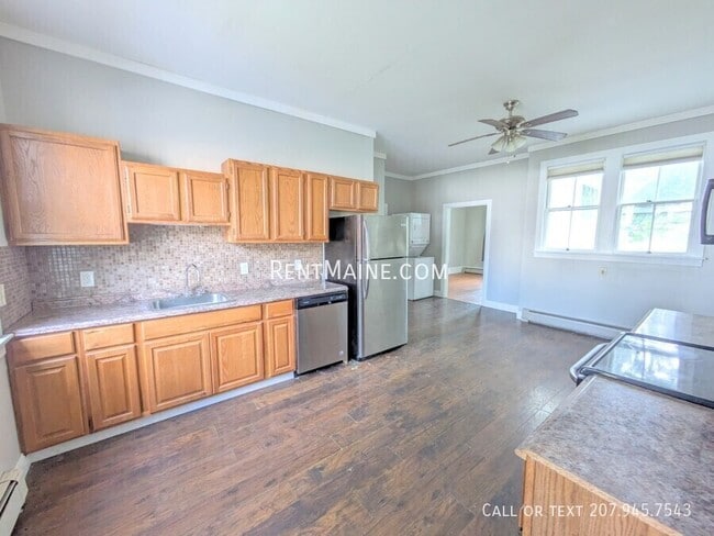 347 Hammond St