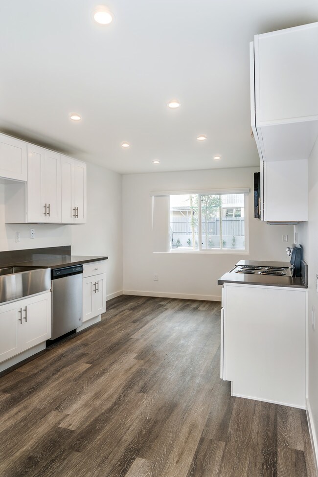 Photo - Plaza Townhomes
