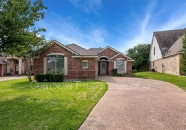 Building Photo - 3120 Lippizan St