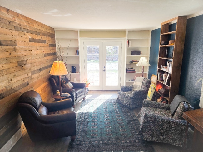 Photo - 1094 E 17th Ave