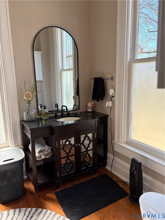 Photo - 410 W Washington St