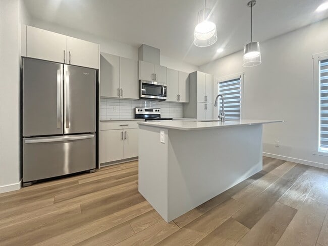 Building Photo - 3118 Challand Ln