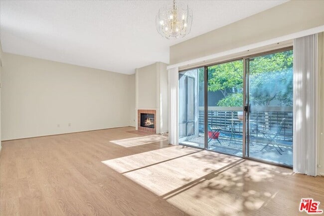 Photo - 2909 Arizona Ave Unit 14