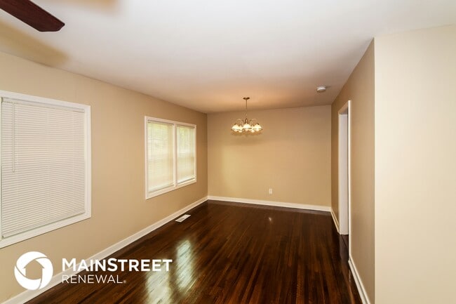 Photo - 1328 Orlando Cir NE