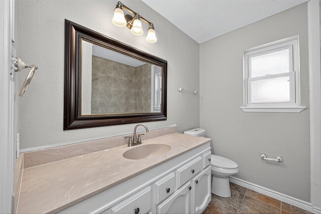 Building Photo - 5834 Fallengate Dr