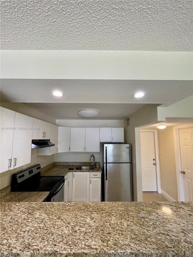 Photo - 251 SE 6th Ave