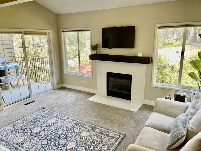 Beautifully Updated Mt. Park Condo Located... - Beautifully Updated Mt. Park Condo Located...