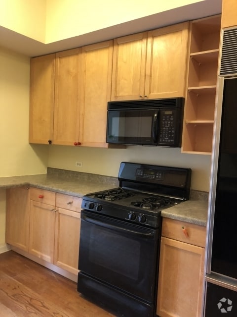Building Photo - 5909 N Winthrop Ave Unit 3N Rental