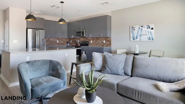 402 W Lincoln St Unit 266