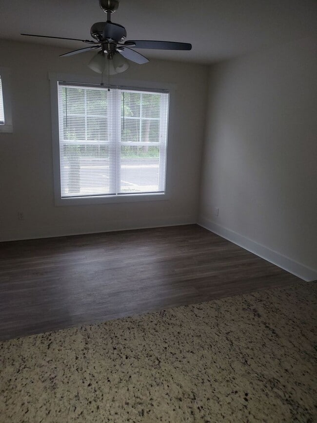 Photo - Blackstone-Convenient to Fort Picket and Downtown Blackstone