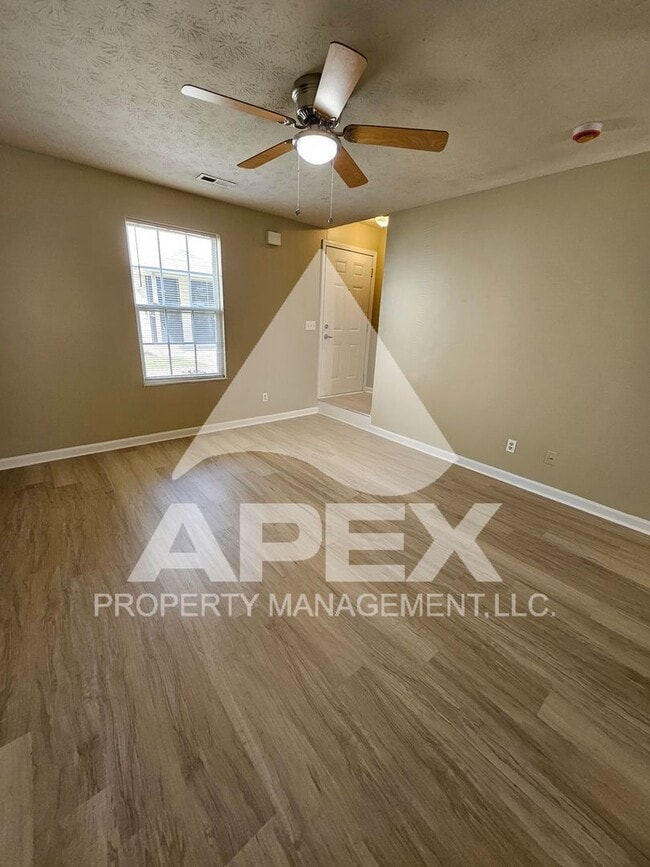 Photo - Nice 2 Bd | 1.5 Ba Townhouse in West Knox Condo Community! Unit 1804