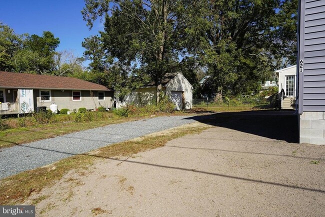 Photo - 621 Cedar St