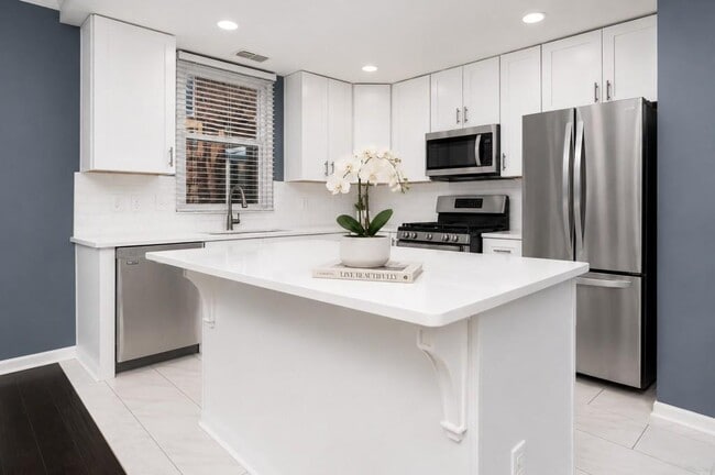 Photo - 3539 Mt Vernon Cir