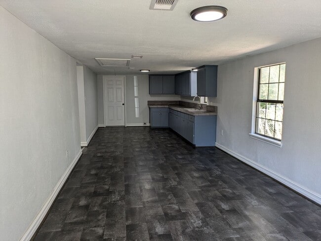 Photo - 1125 N Tannahill St