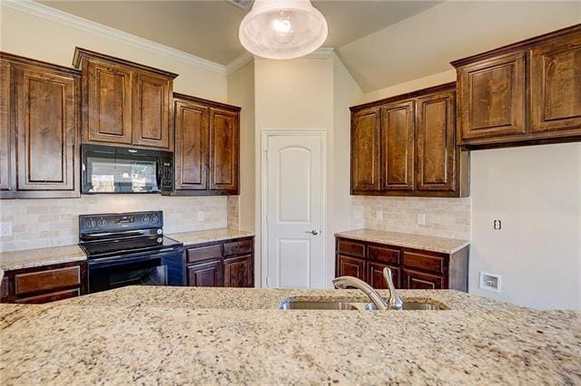 Photo - 2100 McCallister Dr