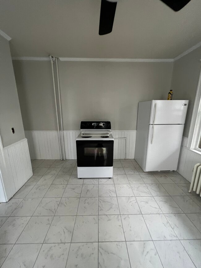 6 Glen Rd Unit 2
