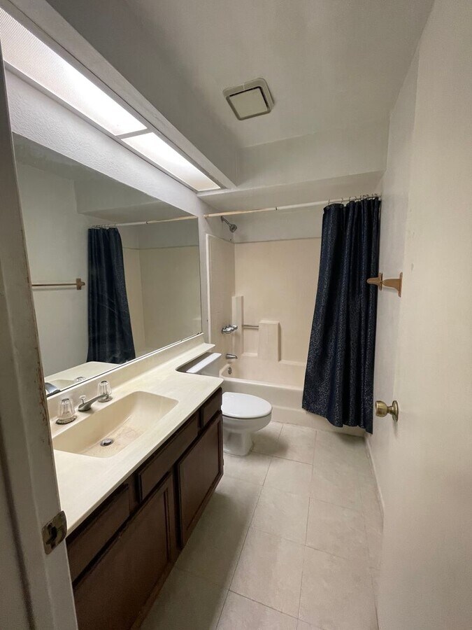 Photo - 700 E Mesquite Ave Unit K104