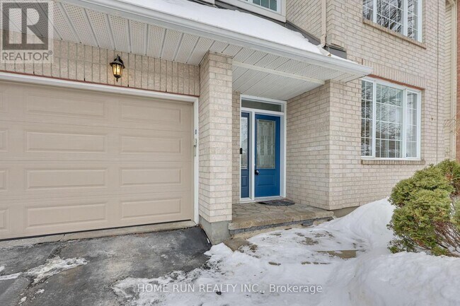 Photo - 11 Westmeath Crescent