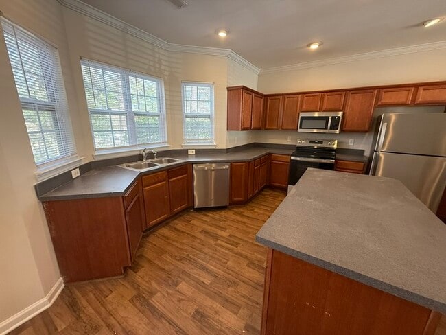 Photo - Beautiful 3 Bedroom 2.5 Bath SPACIOUS town home! Community Playground and Picnic area!