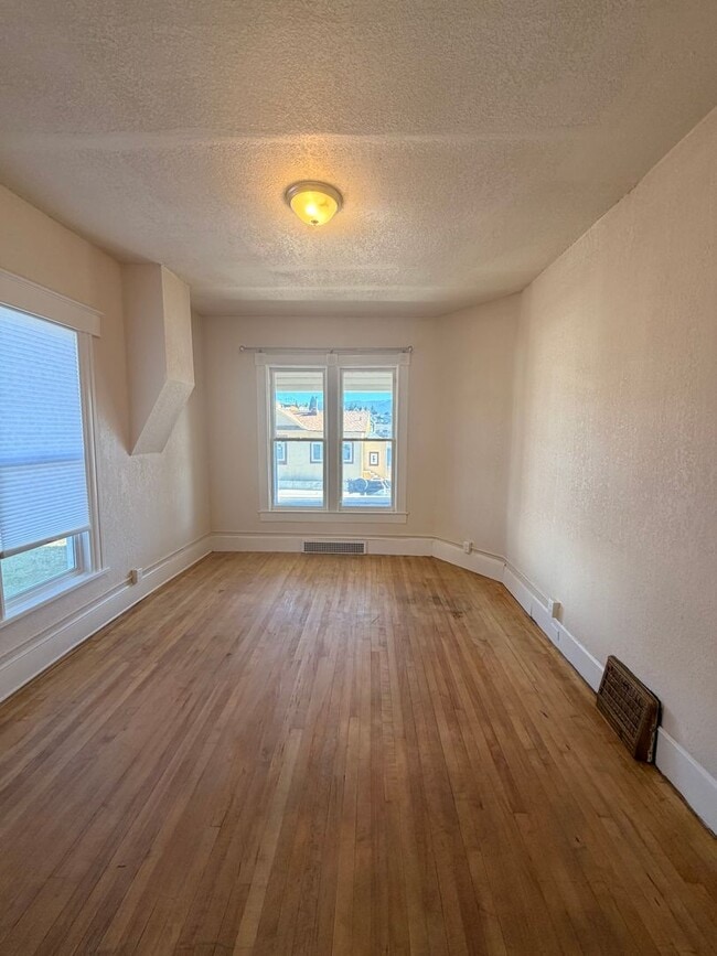 Photo - 223 N Alabama St Unidad 223 N Alabama Duplex