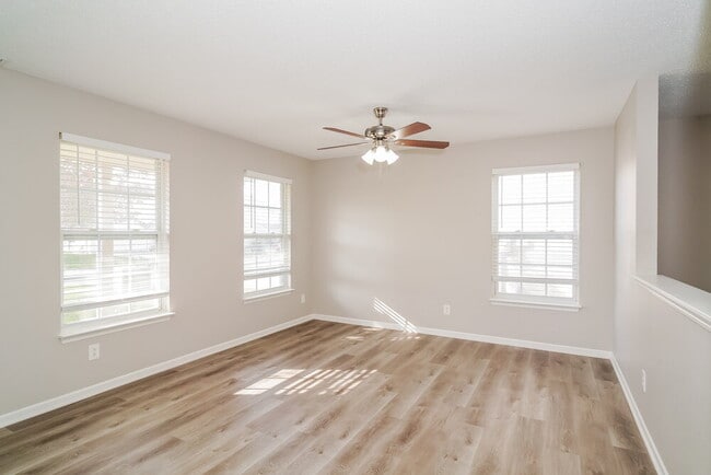 Photo - 8906 Squire Boone Ct