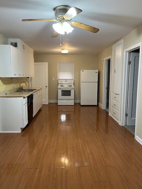 Kitchen / Dining w/ stove, fridge, & dishwasher - 223 S Penn Ave