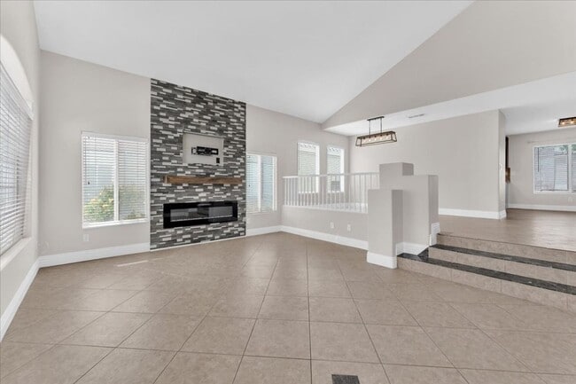 Photo - 7237 Buglehorn St